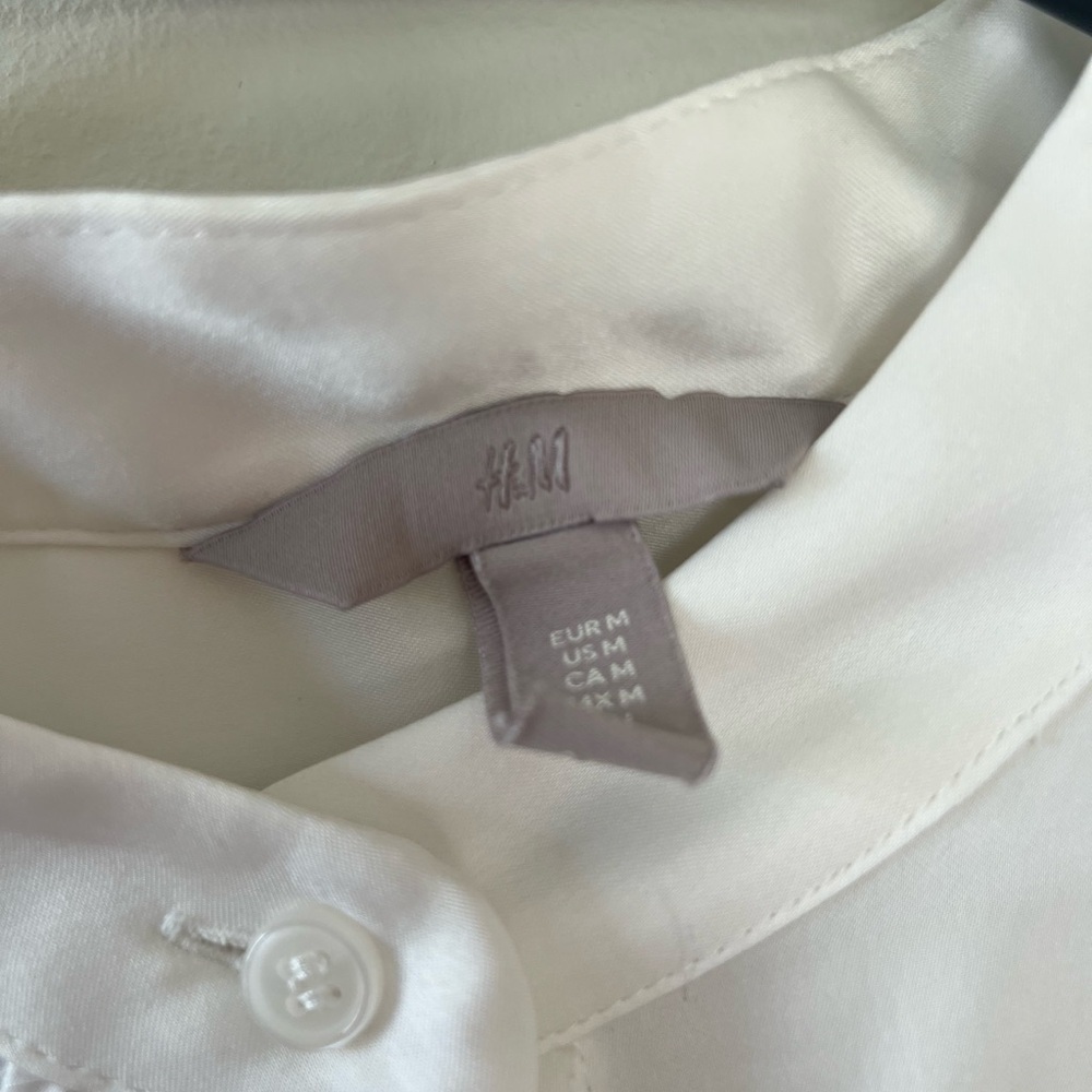 H&M Buttondown - Picture 2 of 2